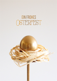 Goldenes Osterei im Nest